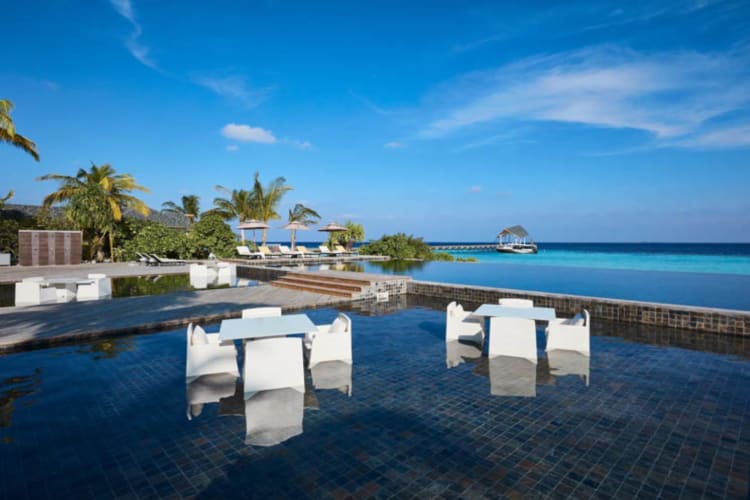 Amari Havodda Maldives Pool